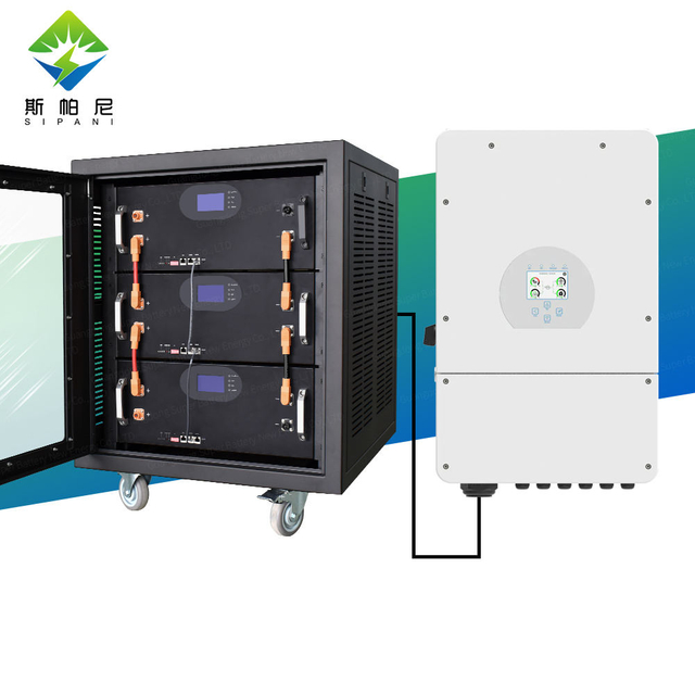 Sistema di energia solare da 30kw Batteria Deye Hybrid Inverter 12kw MPPT Inverter solare trifase trifase con batteria per la casa 48V